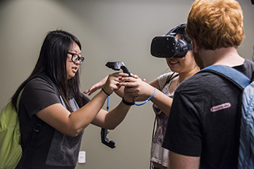 students using virtual reality 